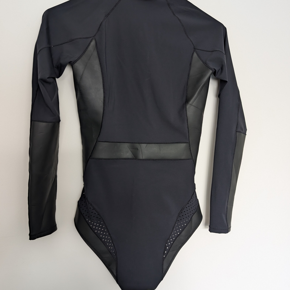 Rip Curl Black Long-Sleeve Front-Zip One-Piece Swimsuit - Picture 6 of 7